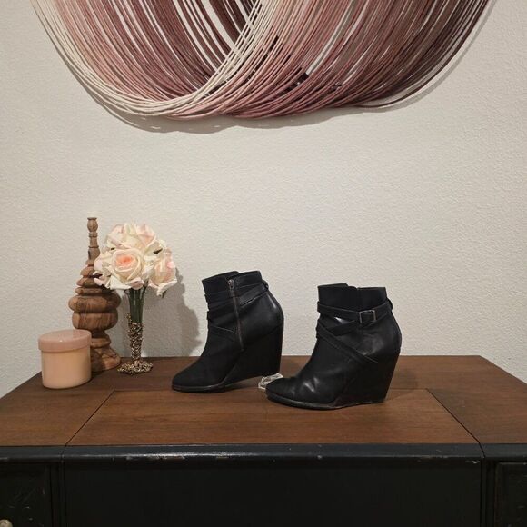 Frye Cece Wedge Leather Strappy Ankle Boot Sz 9.5 - Picture 2 of 6